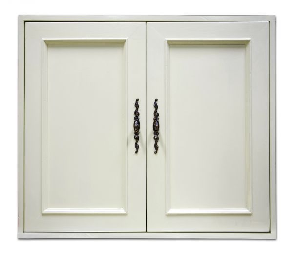 Cupboard Hardware Replacement in Mckinney