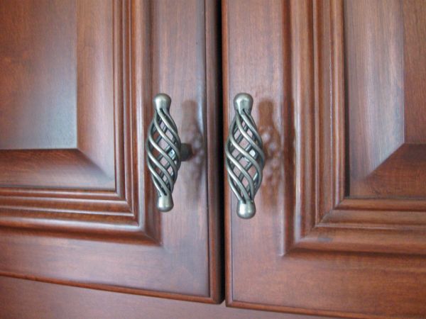 Cabinet Hardware Repair in Mckinney